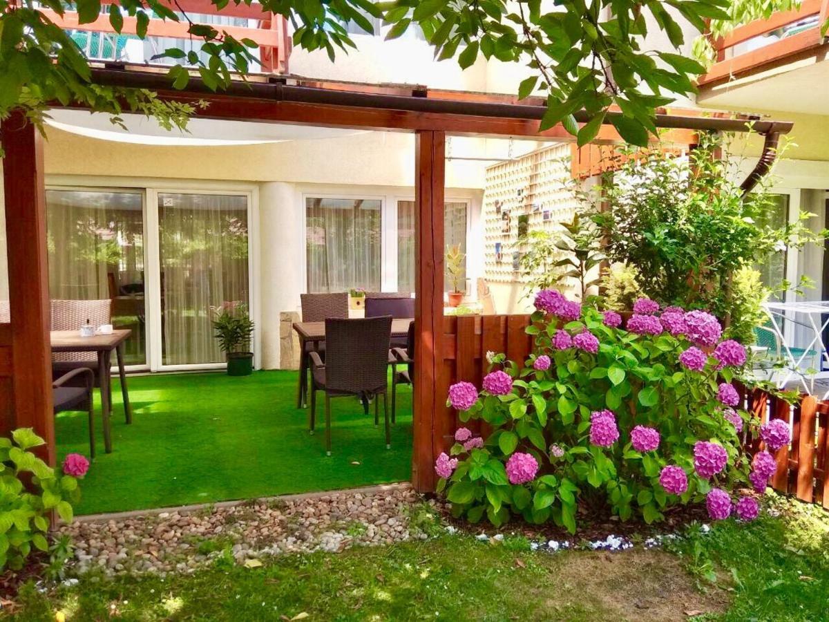Villa Lux Heviz Exterior photo